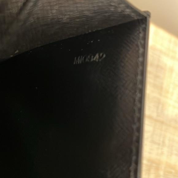 Louis Vuitton Black Epi Leather Pochette Serie Dragonne Clutch Bag with Key EUC - Picture 12 of 17